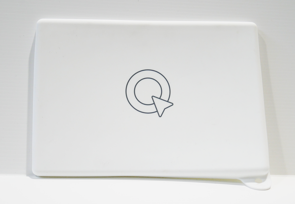 Q Screen Cover 16" White (Q logo)